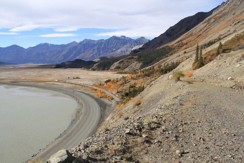 Looking up the Slims River valley from the Soldier's Summit Trail