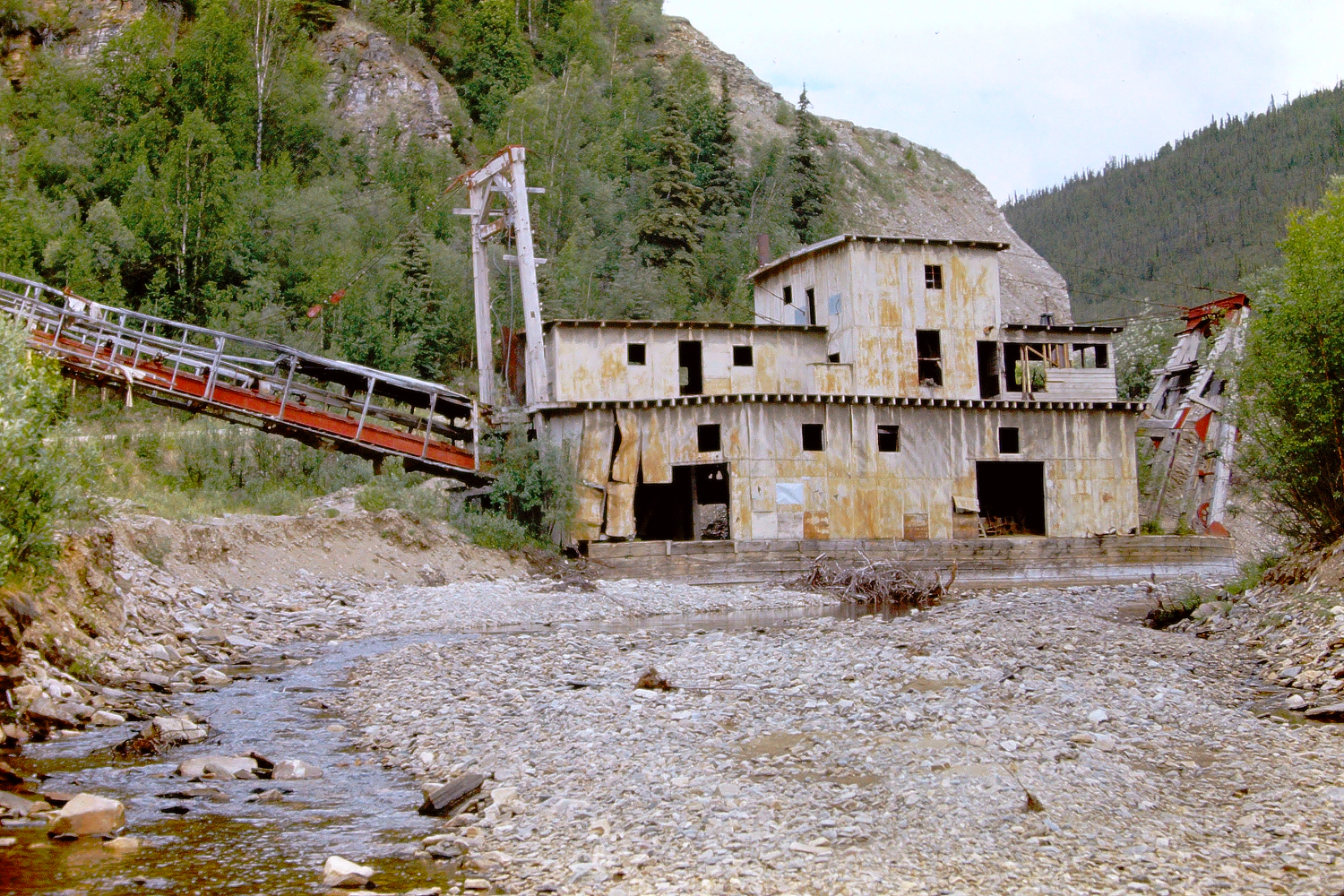 Jack Wade gold dredge, Alaska, August 1966
