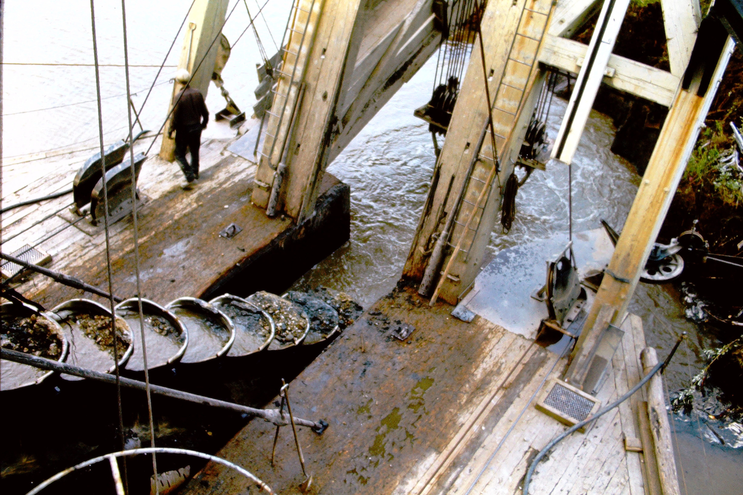 Dredge #11, Hunker Creek, Yukon