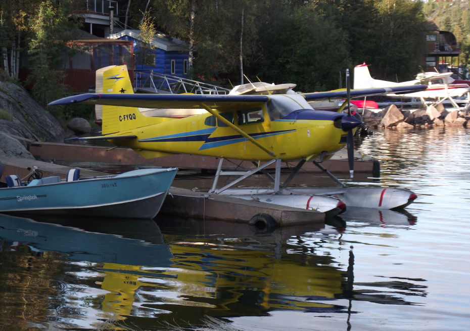 C-FYQQ, a 1969 Cessna 180H Skywagon