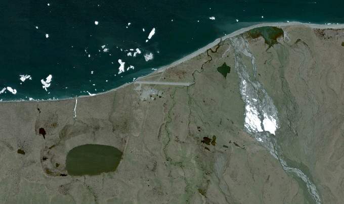 Komakuk Beach Airport, Yukon  (CYAJ - decommissioned)