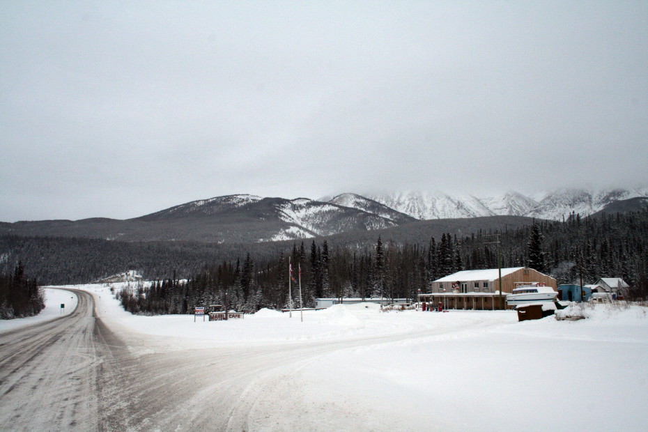 Double G Service lodge on the Alaska Highway