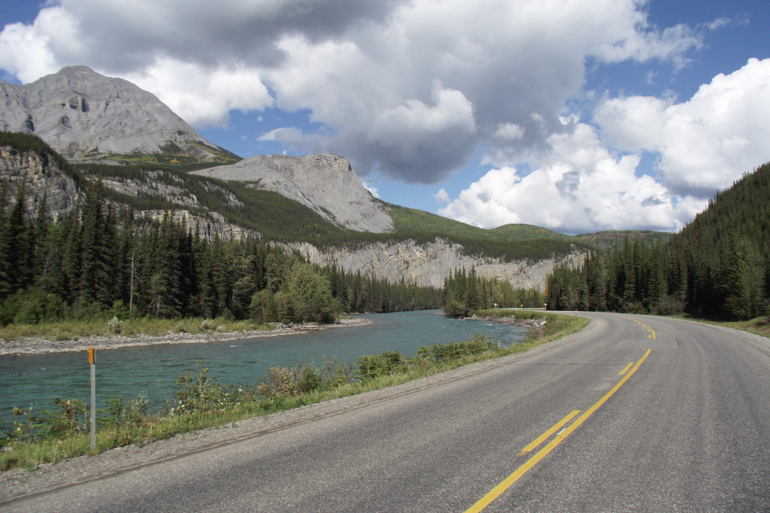 Looking southbound at about Km 656 of the Alaska Highway in late August.