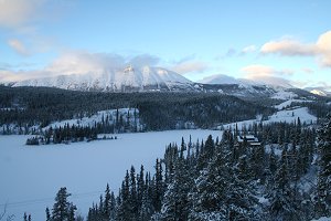 Emerald Lake, Yukon