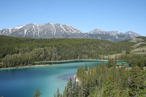 Emerald Lake, Yukon