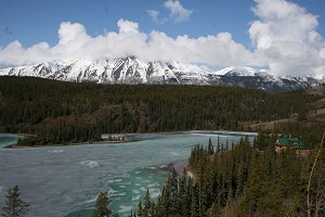 Emerald Lake, Yukon