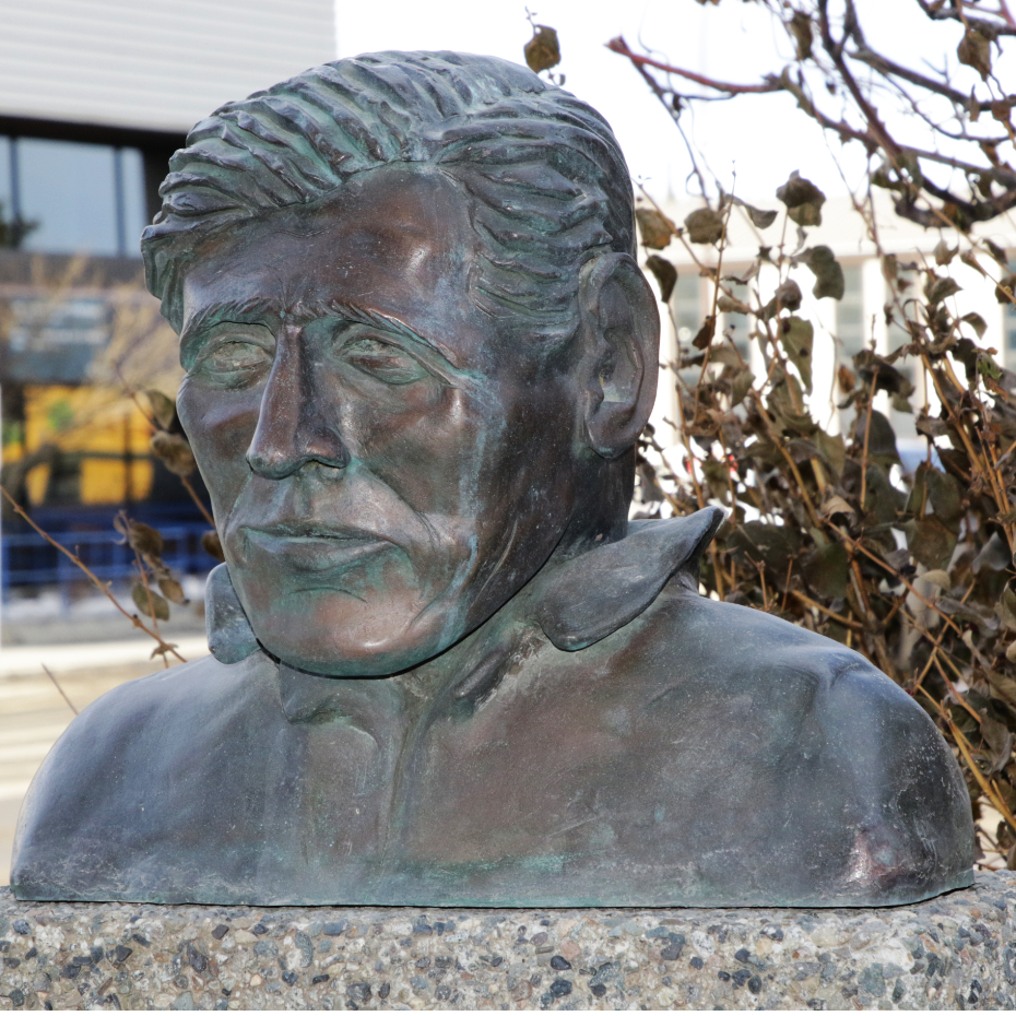 Bronze bust of Jack London in Whitehorse, Yukon